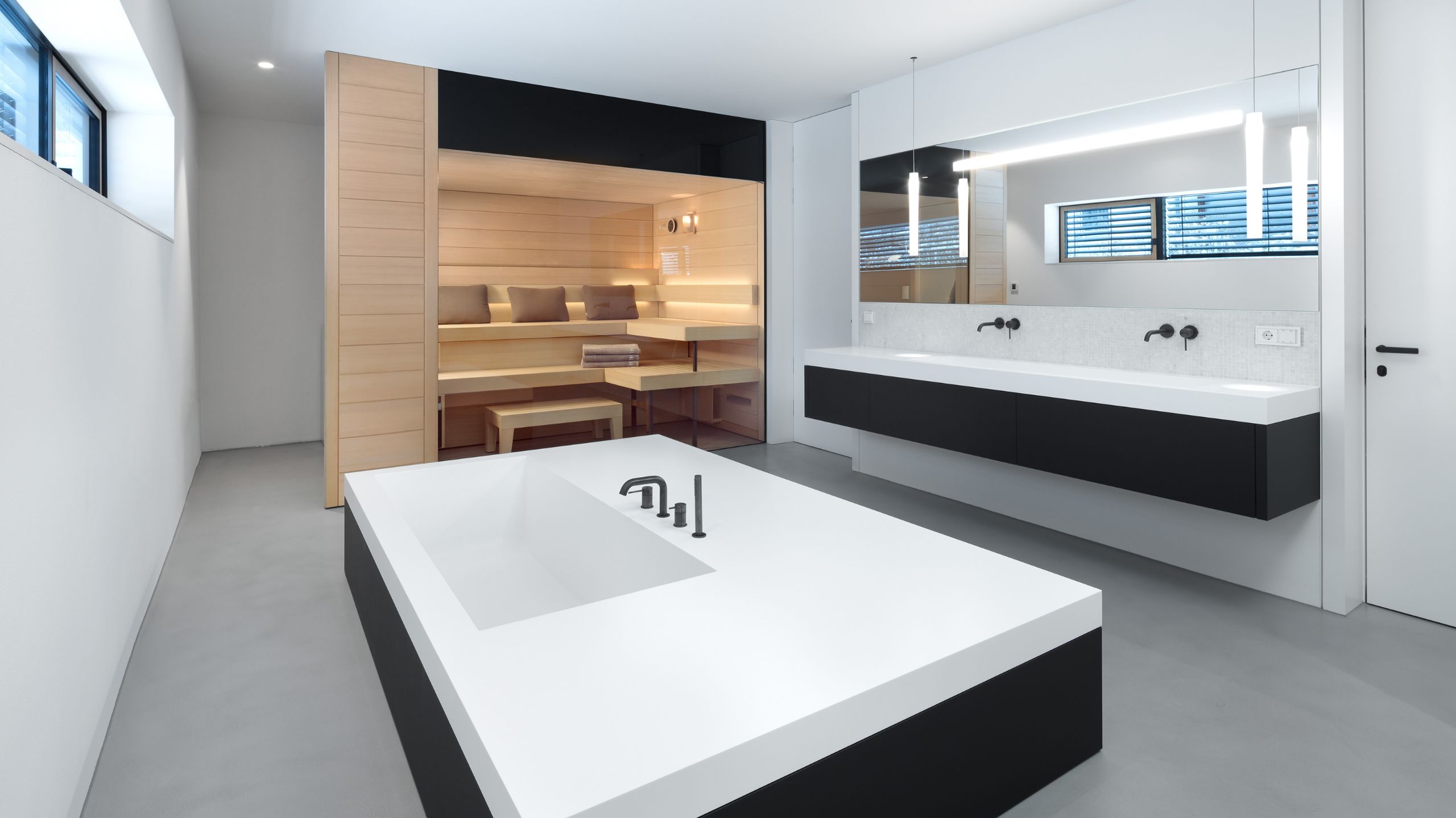 spa-mit-einbaubadewanne-und-sauna
