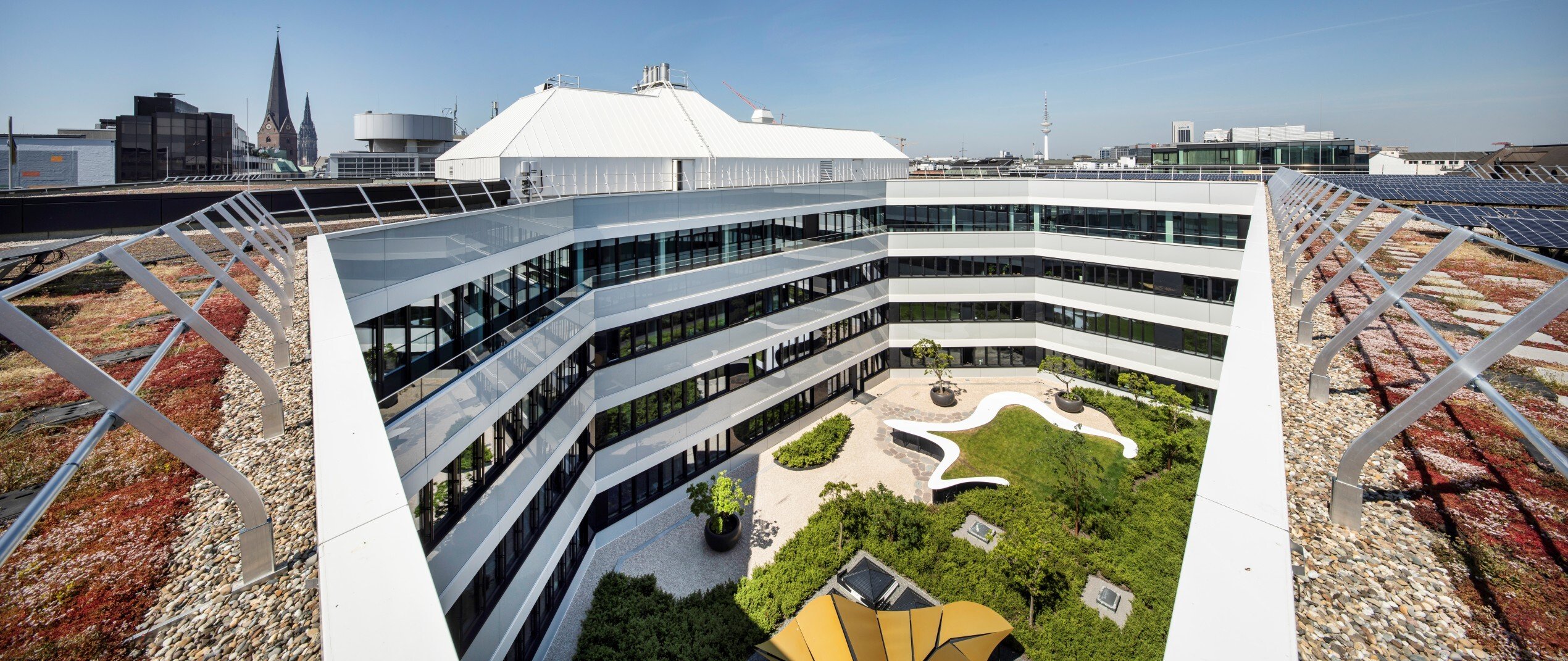 Microsoft-Innenhof-Ansicht-mit-Begrünung