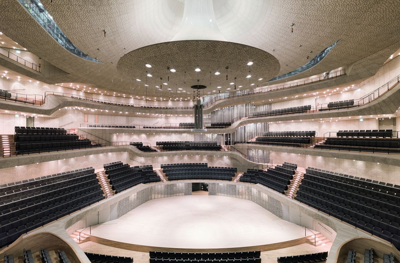 Innenansicht-Konzertsaal-Elbphilharmonie