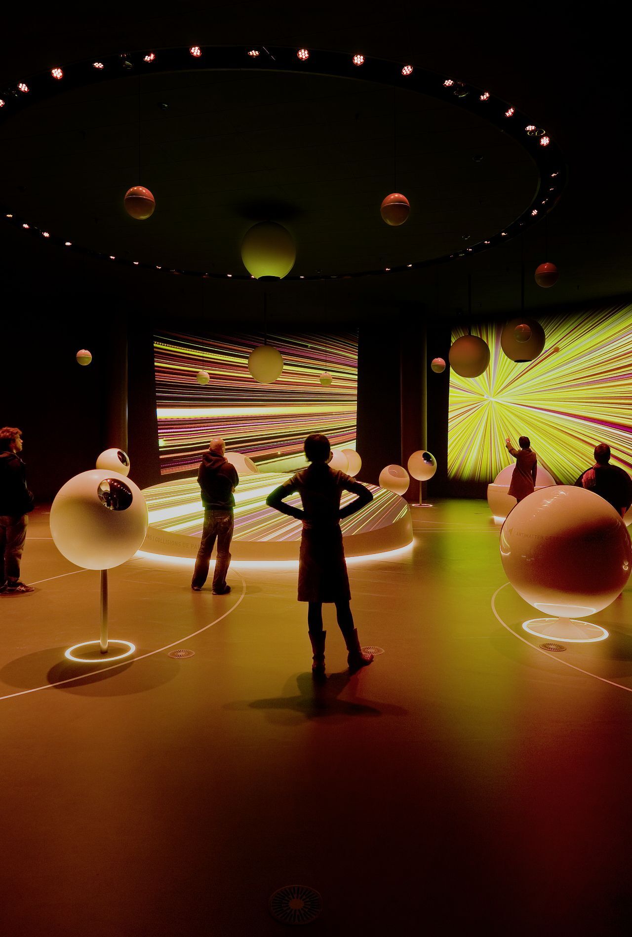 Kunst-Kultur-Ausstellungsräaeume-Exponate