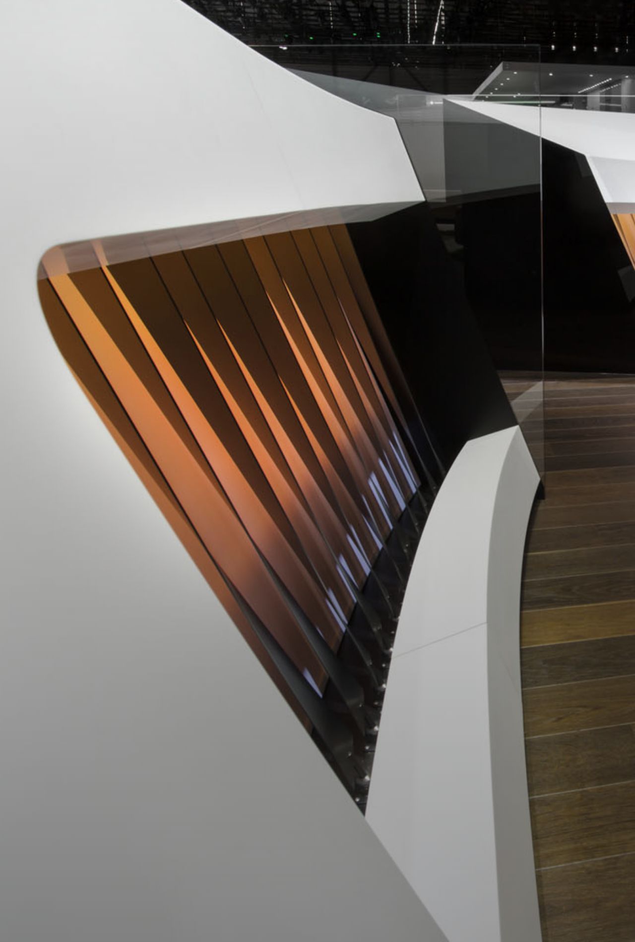 Kunst-Kultur-Designvielfalt-futuristische-wandverkleidung