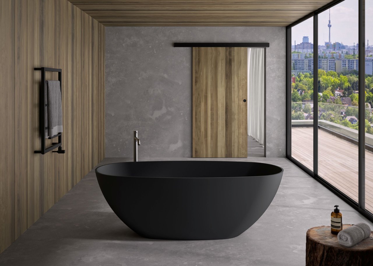 freistehende-badewanne-in-schwarz-oval