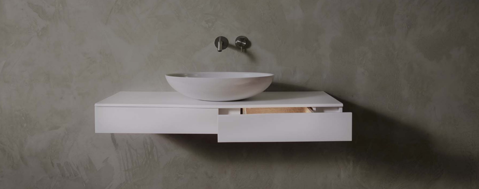 Waschtisch-mit-aufsatzbecken-von-hasenkopf