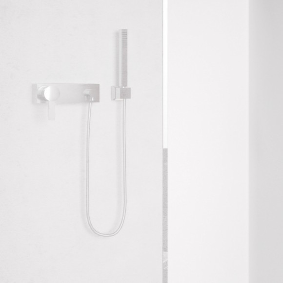 Dusche-Lochbohrungen