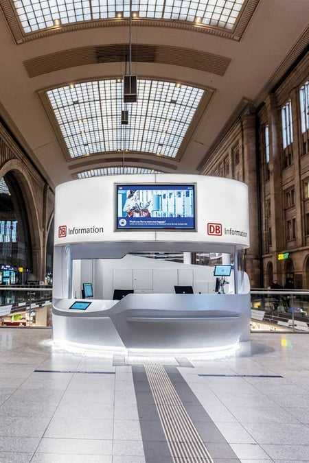 Hasenkopf-Projekt-DB-Counter-aus-Mineralwerkstoff